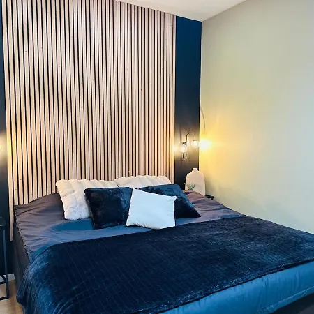 Elegant Avec Bain Balneotherapie 아파트 리에주